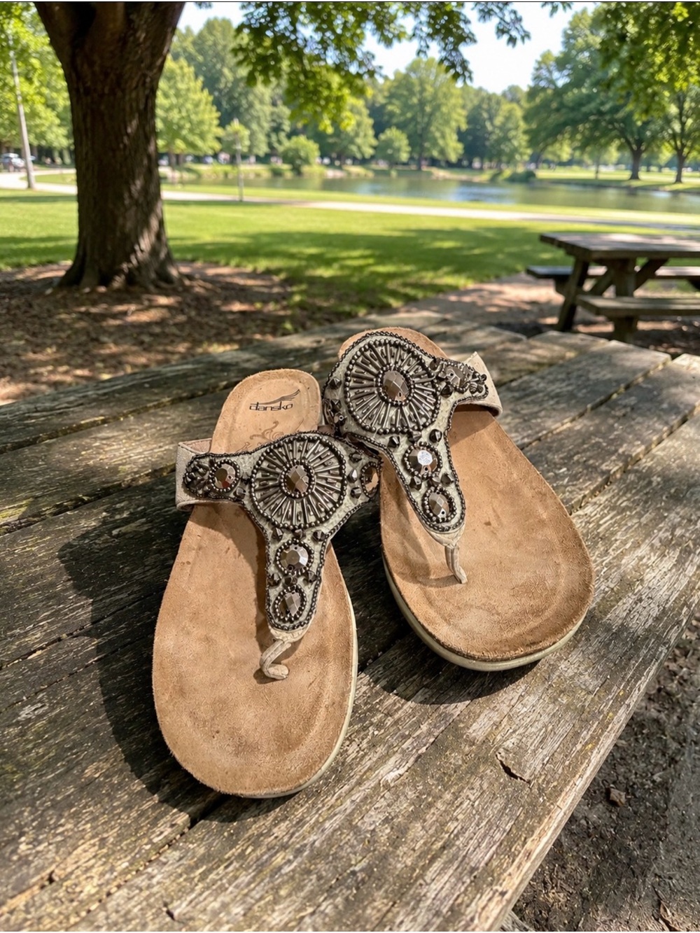 Dansko Beige Pamela embellished Beaded Thong Sandals 40/10-10.5